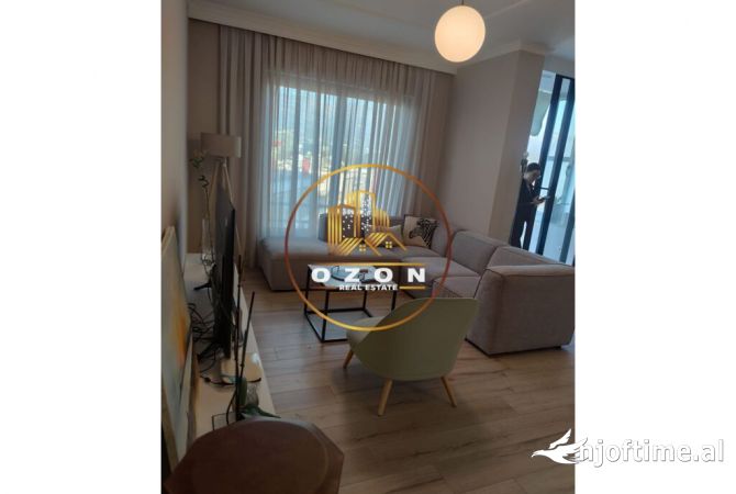 Shtepi ne shitje Apartament ne Tirane, 2+1, Mobilimi E mobiluar, Pagesa 290,000  Euro.