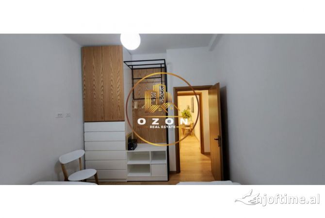 Shtepi ne shitje Apartament ne Tirane, 2+1, Mobilimi E mobiluar, Pagesa 200,000  Euro.