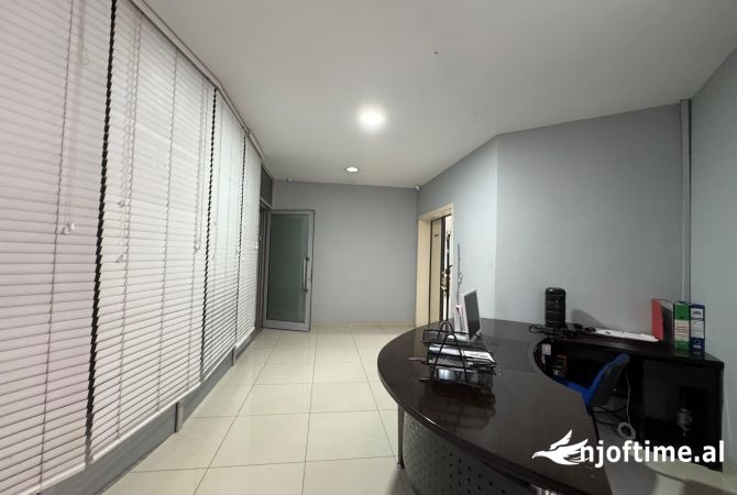 OKAZION-Njesi Tregtare dhe Garazh per shitje ne Astir!