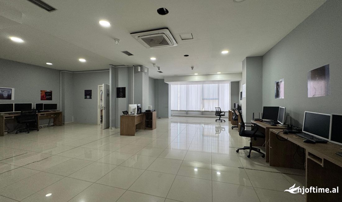 OKAZION-Njesi Tregtare dhe Garazh per shitje ne Astir!