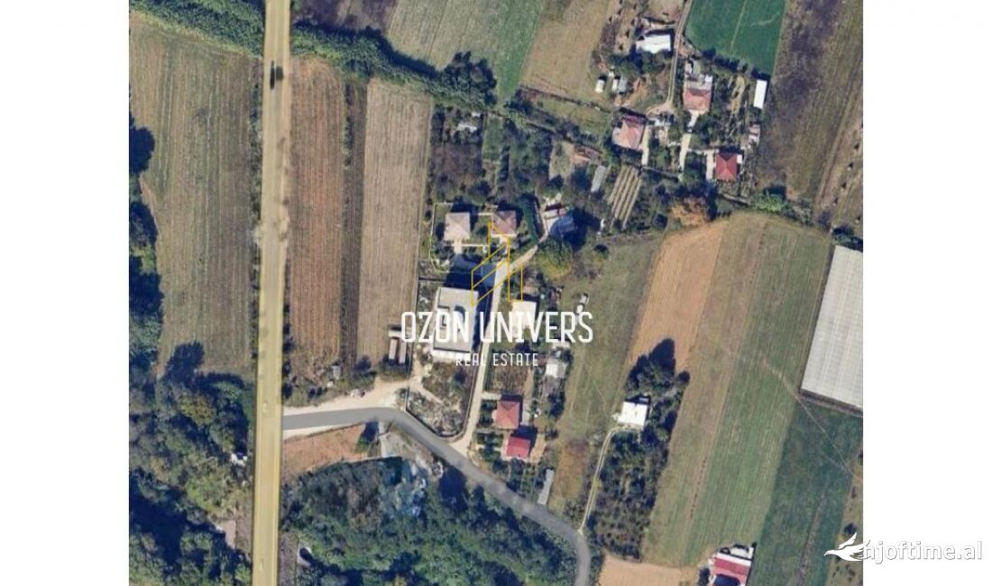 Toke Per Shitje Ne Bruke, Prane aeroportit Te Rinasit!