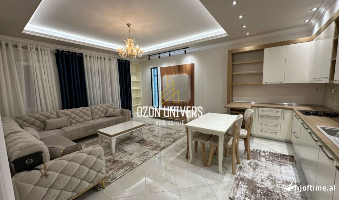 Shtepi ne shitje Apartament ne Tirane, 3+1, Mobilimi E mobiluar, Pagesa 227,000  Euro.