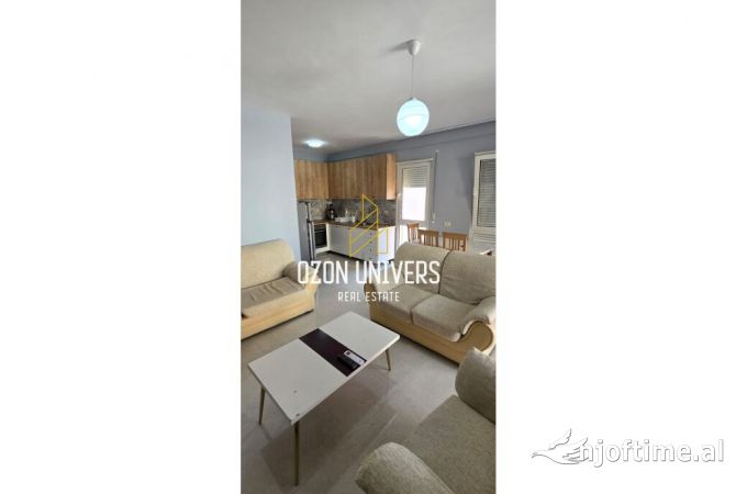 Shtepi ne shitje Apartament ne Tirane, 2+1, Mobilimi E mobiluar, Pagesa 193,000  Euro.