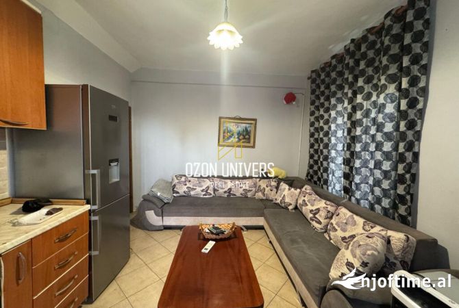 Apartament 2+1 për qira në Kombinat!