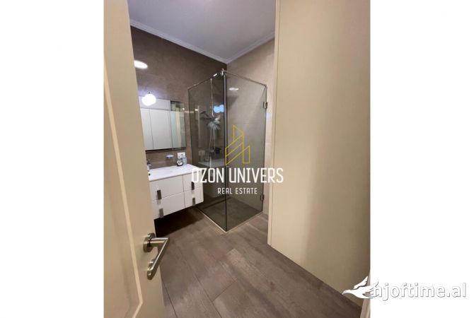 Appartamento in vendita a Tirana 1+1, Arredato