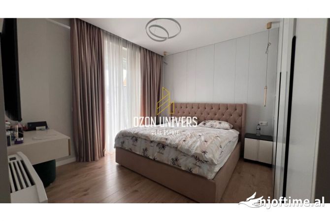 Shtepi ne shitje Apartament ne Tirane, 2+1, Mobilimi E mobiluar, Pagesa 357,000  Euro.