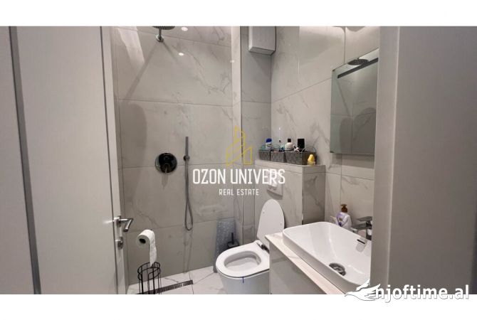 Shtepi ne shitje Apartament ne Tirane, 2+1, Mobilimi E mobiluar, Pagesa 357,000  Euro.