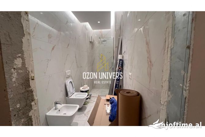 Shtepi ne shitje Apartament ne Tirane, 2+1, Mobilimi Bosh, pa mobiluar, Pagesa 321,000  Euro.