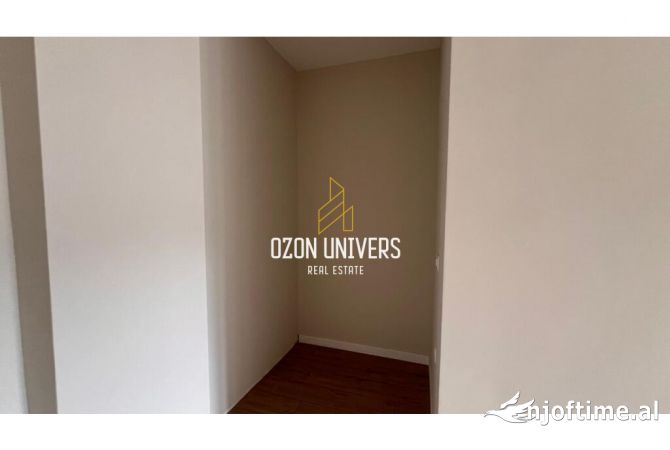 Shtepi ne shitje Apartament ne Tirane, 2+1, Mobilimi Bosh, pa mobiluar, Pagesa 321,000  Euro.
