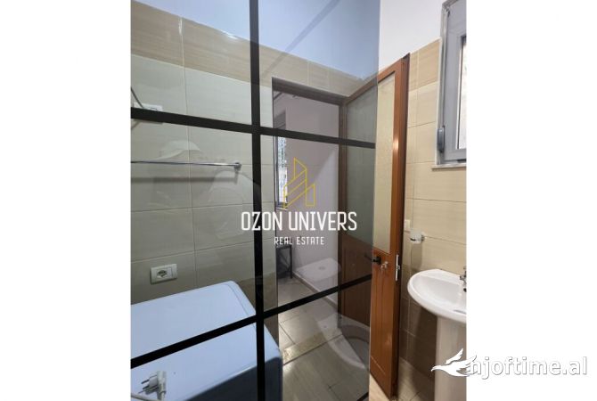 Shtepi ne shitje Apartament ne Tirane, 1+1, Mobilimi E mobiluar, Pagesa 62,500  Euro.