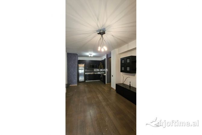 Apartament 2+1 per shitje prane Stadiumit Air Albania !