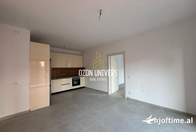 Apartment for rent in Tirana 2+1, Emty