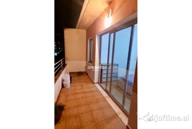 Shtepi ne shitje Apartament ne Tirane, 3+1, Mobilimi Pjeserisht e mobiluar, Pagesa 145,000  Euro.