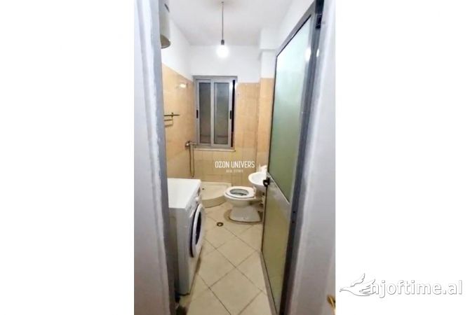 Shtepi ne shitje Apartament ne Tirane, 3+1, Mobilimi Pjeserisht e mobiluar, Pagesa 145,000  Euro.