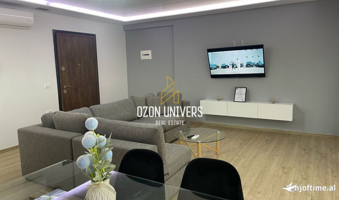 Shtepi ne shitje Apartament ne Tirane, 2+1, Mobilimi E mobiluar, Pagesa 250,000  Euro.