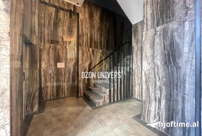 Shtepi ne shitje Apartament ne Tirane, 2+1, Mobilimi E mobiluar, Pagesa 250,000  Euro.