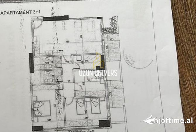 Shtepi ne shitje Apartament ne Tirane, 3+1, Mobilimi Bosh, pa mobiluar, Pagesa 413,400  Euro.