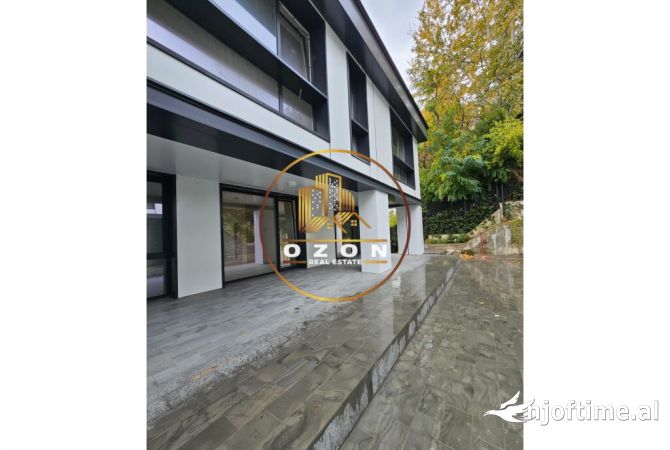 Appartamento in vendita a Tirana 3+1, Vuoto