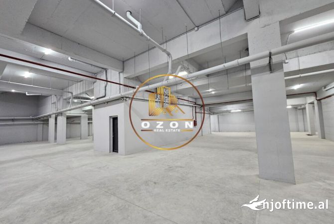 Appartamento in vendita a Tirana 3+1, Vuoto