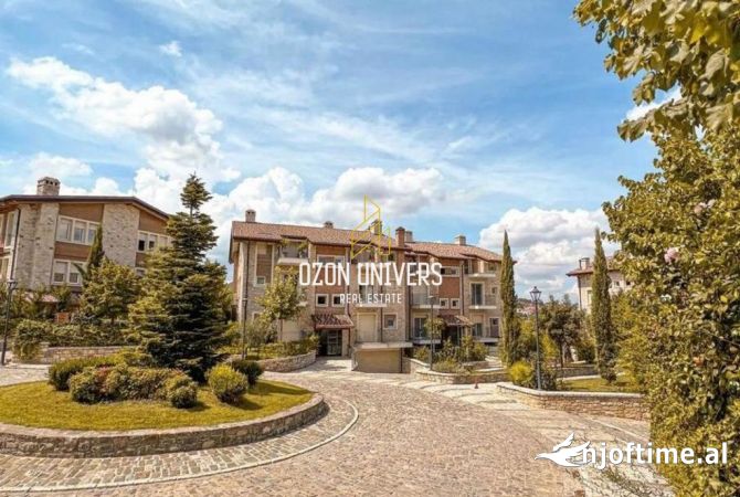 Shtepi ne shitje Vila Luksoze ne Tirane, 4+1, Mobilimi Bosh, pa mobiluar, Pagesa 1,600,000  Euro.