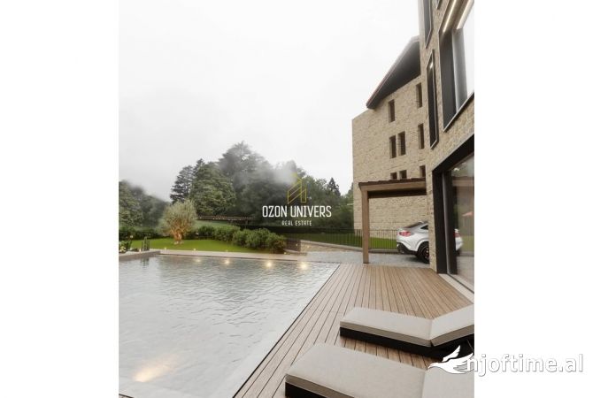 Shtepi ne shitje Vila Luksoze ne Tirane, 4+1, Mobilimi Bosh, pa mobiluar, Pagesa 1,600,000  Euro.