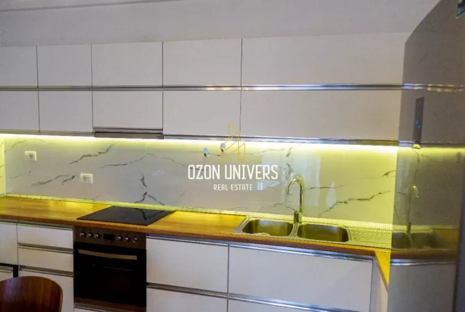 Shtepi me qera Apartament ne Tirane, 2+1, Mobilimi E mobiluar, Pagesa 75,000  Leke.