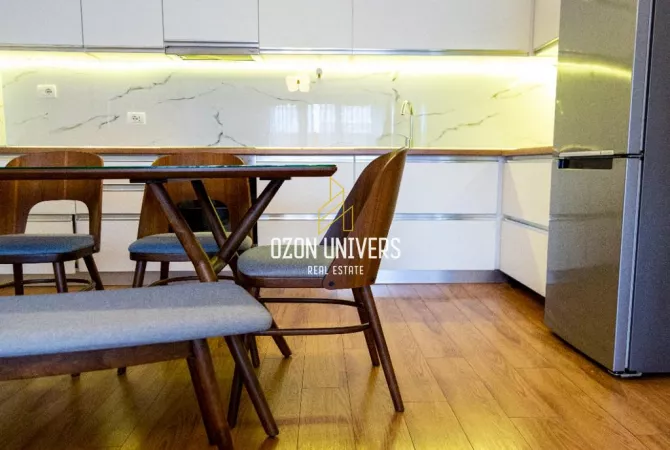 Shtepi me qera Apartament ne Tirane, 2+1, Mobilimi E mobiluar, Pagesa 75,000  Leke.