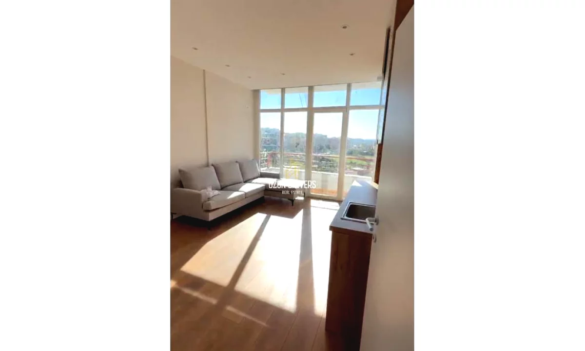 Shtepi ne shitje Apartament ne Tirane, 1+1, Mobilimi E mobiluar, Pagesa 93,000  Euro.