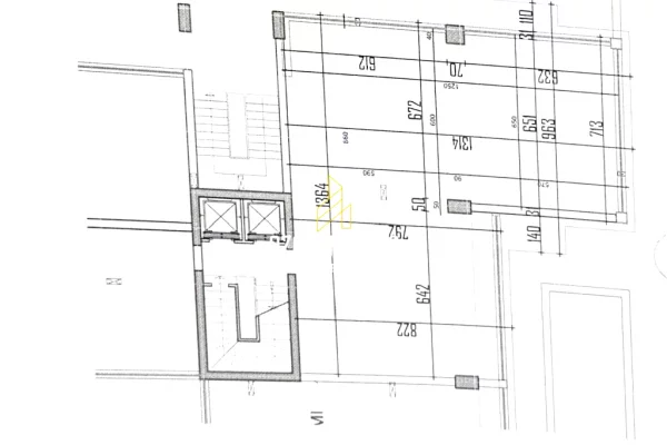 Ambiente Commerciale in Vendita 1+1 a Durazzo - 588,000 Euro