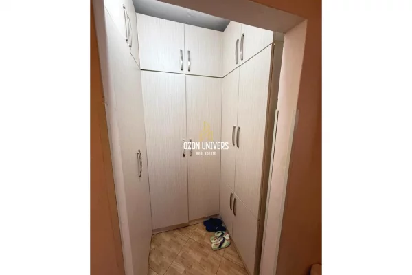 Appartamento in vendita a Tirana 1+1, Arredato