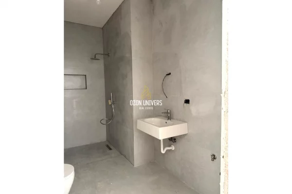 Shtepi me qera Apartament ne Tirane, 1+1, Mobilimi Bosh, pa mobiluar, Pagesa 450  Euro.