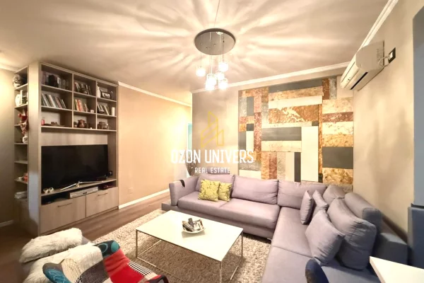 Shtepi ne shitje Apartament ne Tirane, 2+1, Mobilimi E mobiluar, Pagesa 168,000  Euro.