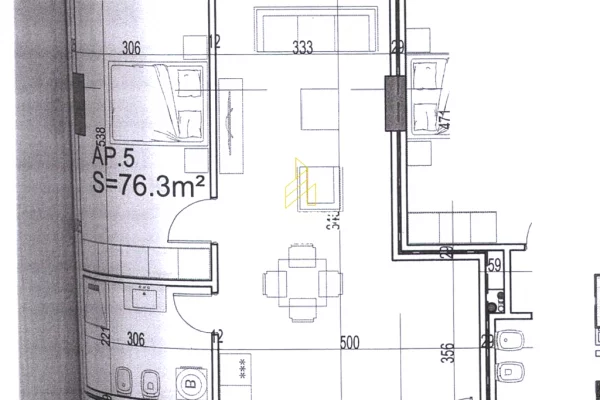 Shtepi ne shitje Apartament ne Vlore, 1+1, Mobilimi Bosh, pa mobiluar, Pagesa 244,000  Euro.