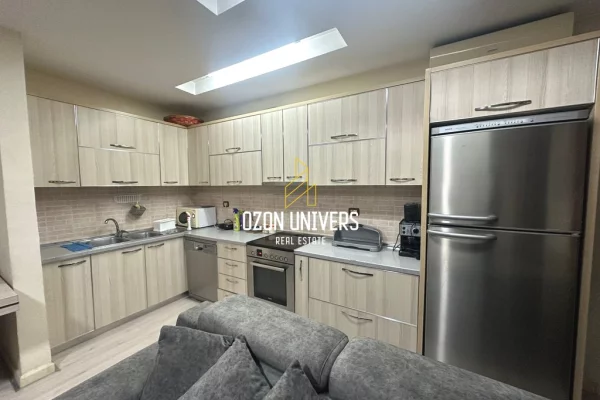 Shtepi ne shitje Apartament ne Tirane, 2+1, Mobilimi E mobiluar, Pagesa 155,000  Euro.