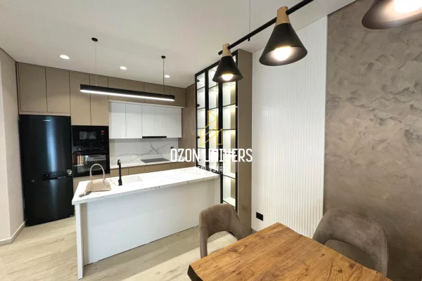 Appartamento in affitto a Tirana 2+1, Arredato