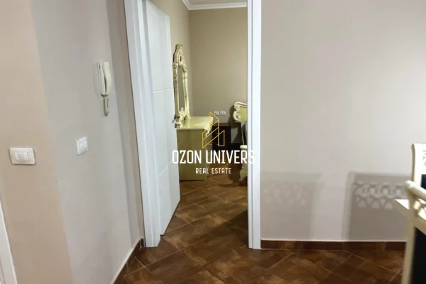 Shtepi me qera Apartament ne Tirane, 1+1, Mobilimi E mobiluar, Pagesa 450  Euro.