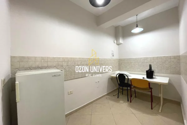 Apartment for rent in Tirana 2+1, Emty