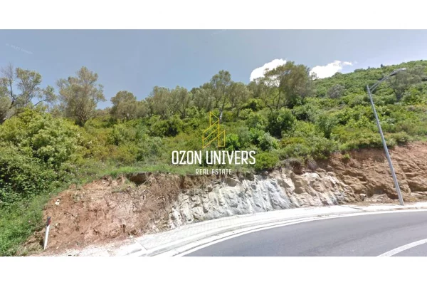 Truall ose Toke ne Tirane - 180,000 Euro