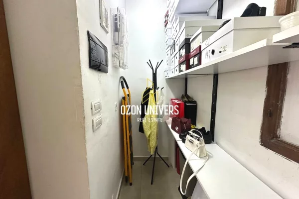 Biznes Kepucesh per Shitje, Myslym Shyr!