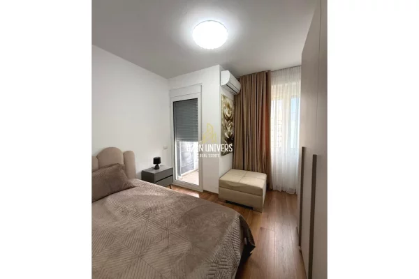 Shtepi me qera Apartament ne Tirane, 2+1, Mobilimi E mobiluar, Pagesa 800  Euro.