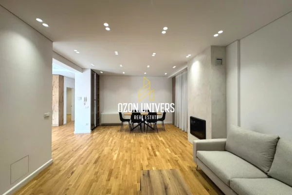 Shtepi me qera Apartament ne Tirane, 4+1, Mobilimi E mobiluar, Pagesa 3,300  Euro.