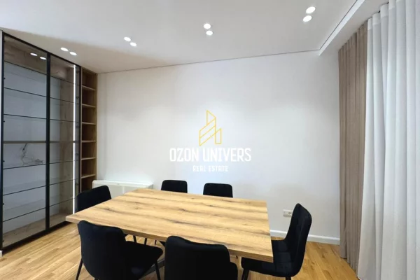 Shtepi me qera Apartament ne Tirane, 4+1, Mobilimi E mobiluar, Pagesa 3,300  Euro.