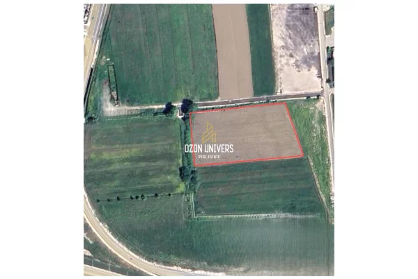 Truall ose Toke ne Tirane - 960,000 Euro