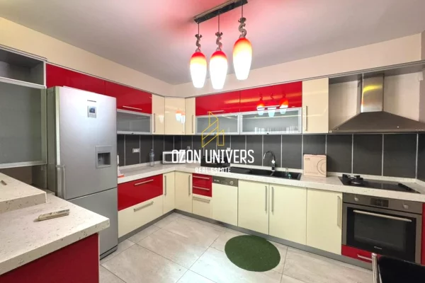 Shtepi me qera Apartament ne Tirane, 2+1, Mobilimi E mobiluar, Pagesa 1,000  Euro.