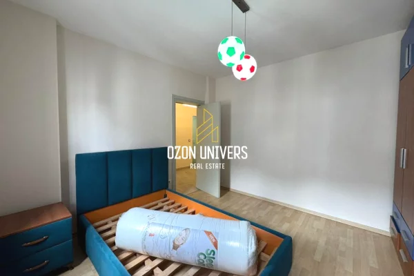 Shtepi me qera Apartament ne Tirane, 2+1, Mobilimi E mobiluar, Pagesa 1,000  Euro.