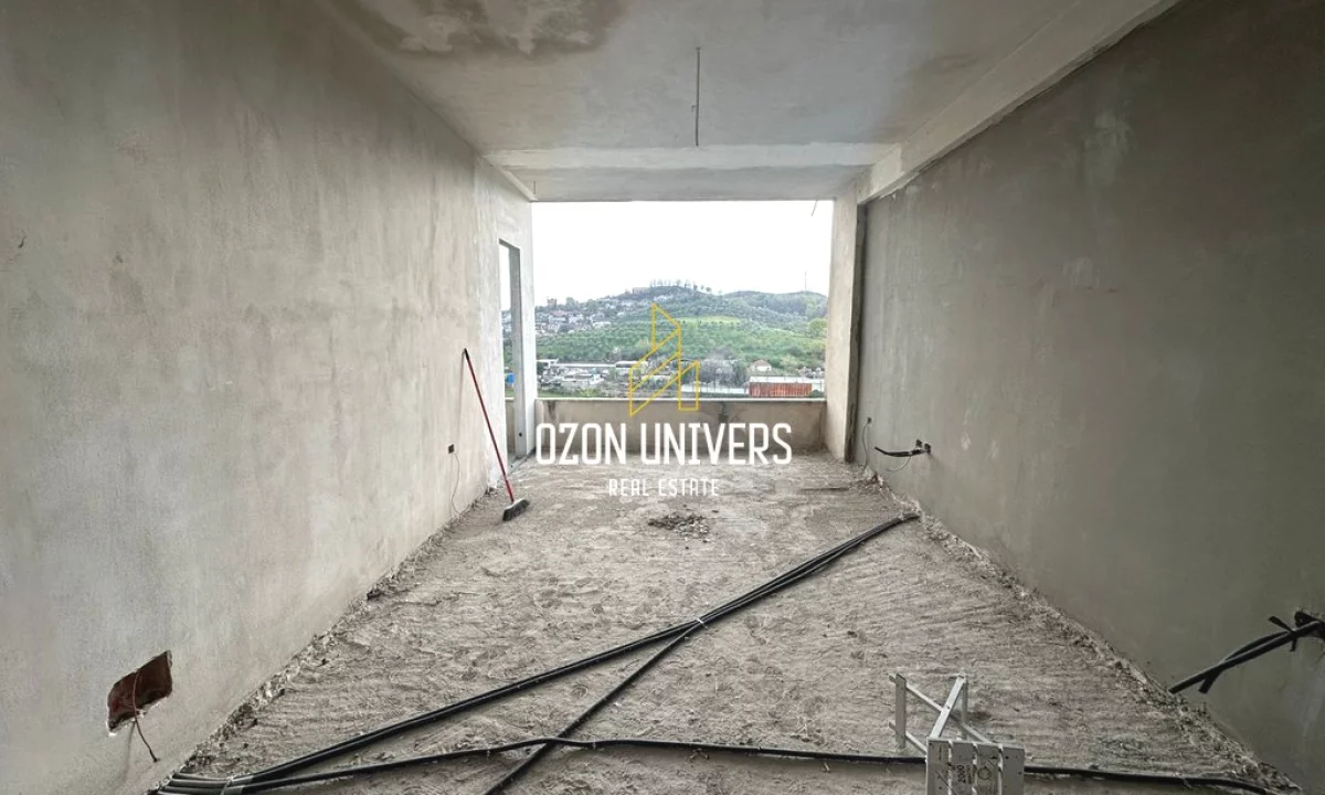 Shtepi ne shitje Apartament ne Tirane, 2+1, Mobilimi Bosh, pa mobiluar, Pagesa 120,000  Euro.