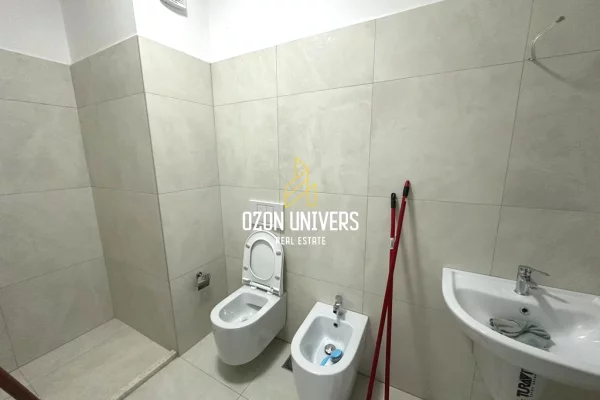 Shtepi me qera Apartament ne Tirane, 2+1, Mobilimi E mobiluar, Pagesa 750  Euro.