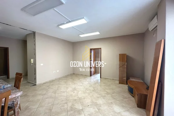 Shtepi me qera Apartament ne Tirane, 3+1, Mobilimi Pjeserisht e mobiluar, Pagesa 850  Euro.