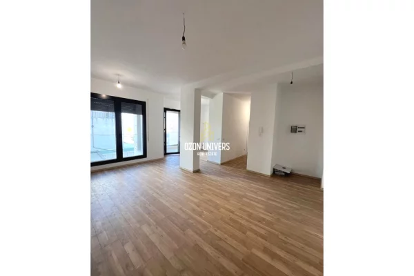 Shtepi ne shitje Apartament ne Tirane, 2+1, Mobilimi Bosh, pa mobiluar, Pagesa 434,000  Euro.