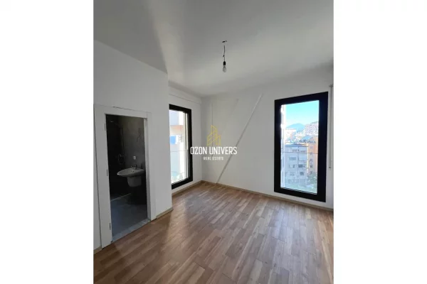 Shtepi ne shitje Apartament ne Tirane, 2+1, Mobilimi Bosh, pa mobiluar, Pagesa 434,000  Euro.